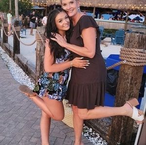 Meet your Posher, Denise